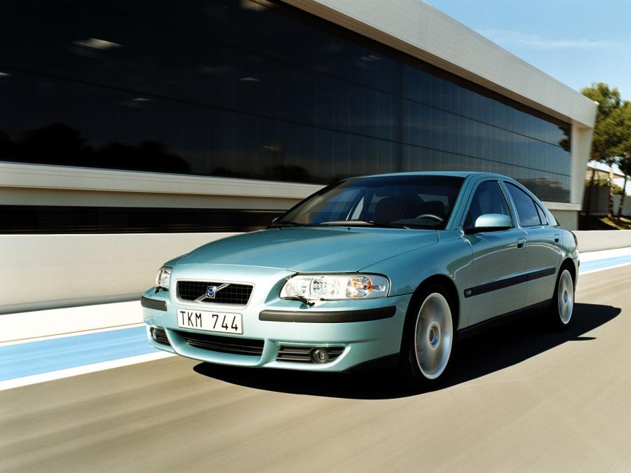  Volvo S60 R 2004 года  (фото 30 из 30)